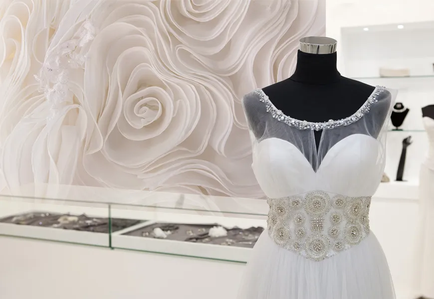 کاغذ دیواری سه بعدی مزون عروس طرح لباس عروس